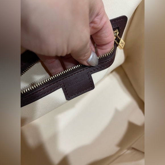 Louis Vuitton Mini Lin Bordeaux Josephine GM - Picture 14 of 16